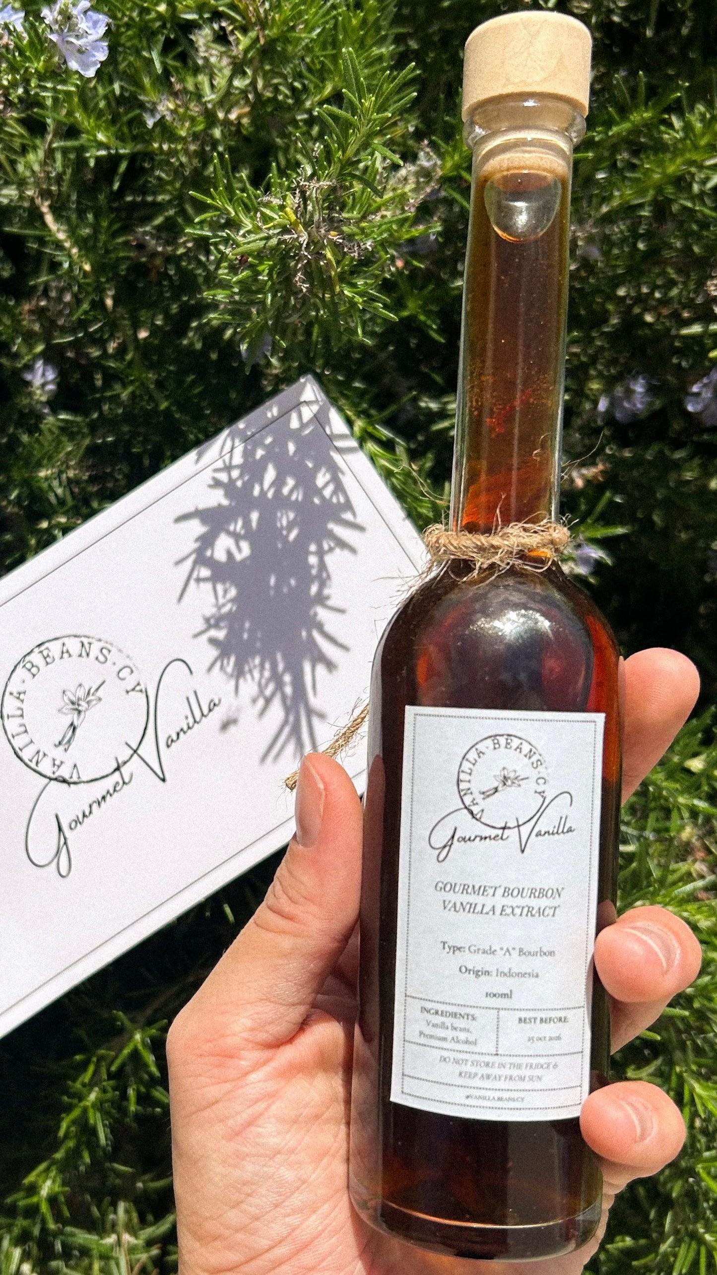 NEW! Raw Bourbon Vanilla Extract with Whole Bean (~100ml)