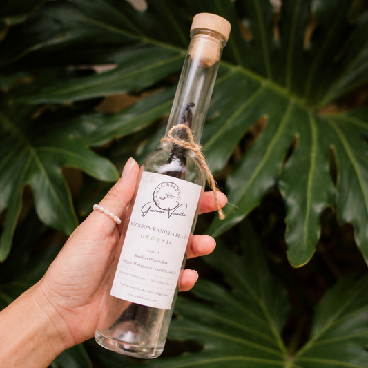 ✨ DEAL DUO! 🍨 The Ultimate Vanilla Bundle – Experience Vanilla Powder & Raw Beans in Its Purest Form